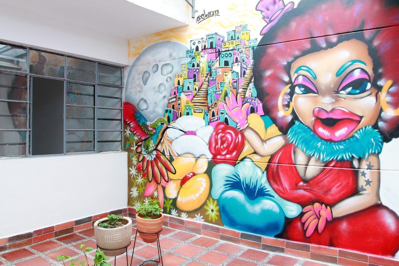 A Pousada Casa Tuvia Parque Medellín Exterior foto